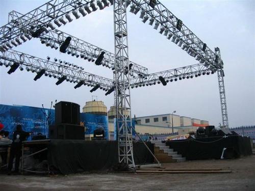 乌鲁木齐大型舞台设备租赁的相关图片