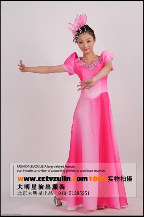 北京舞台演出服装出租的相关图片